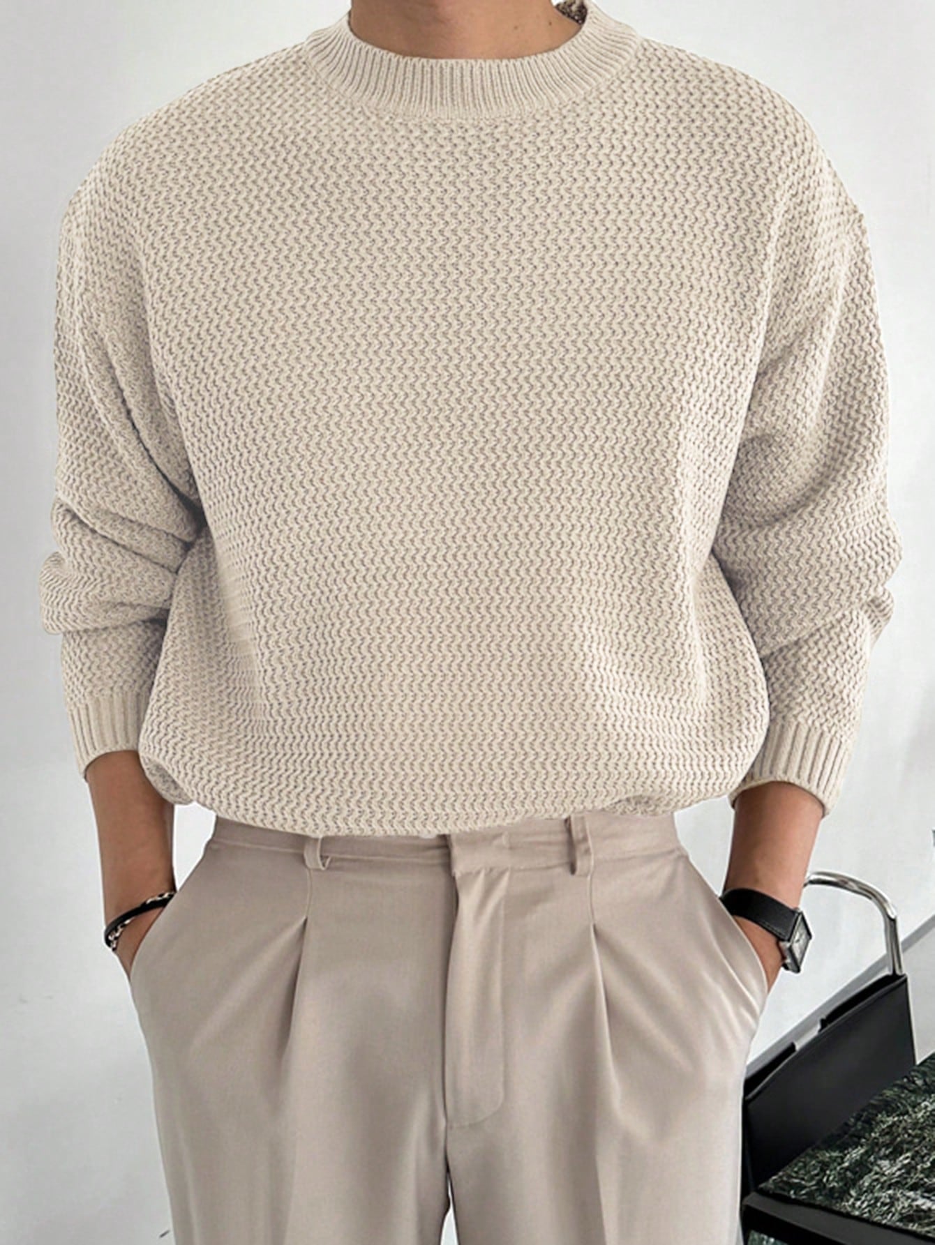 DAZY Men Solid Drop Shoulder Fall Sweater